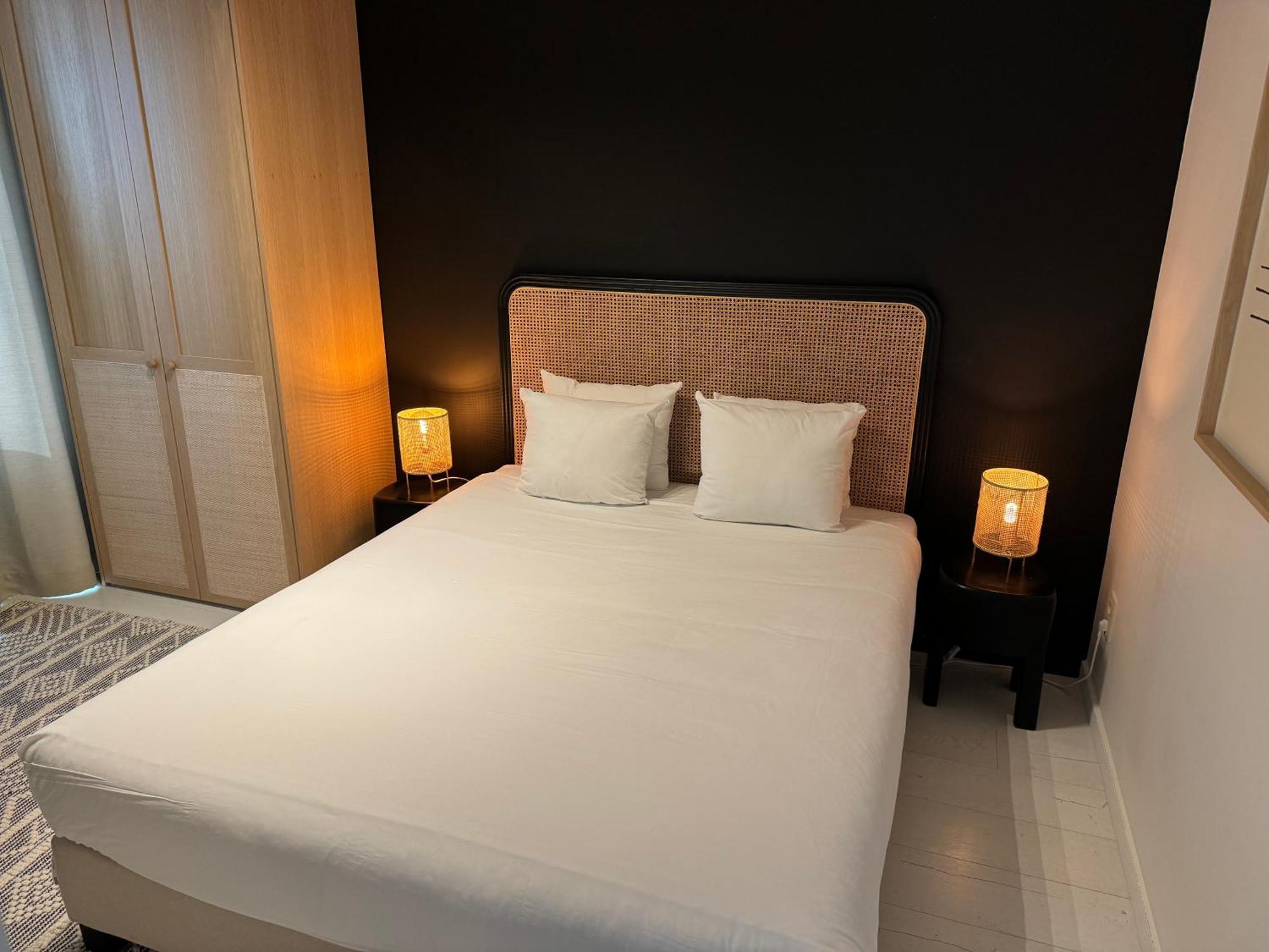 3 Luxury Design With Airconditioning, Close To St-pieters Station * Gand